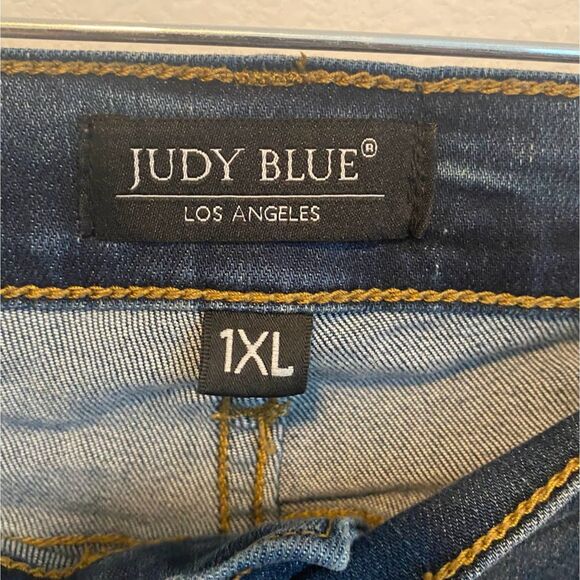 Judy Blue Distressed Skinny Fit Jeans - Picture 6 of 8